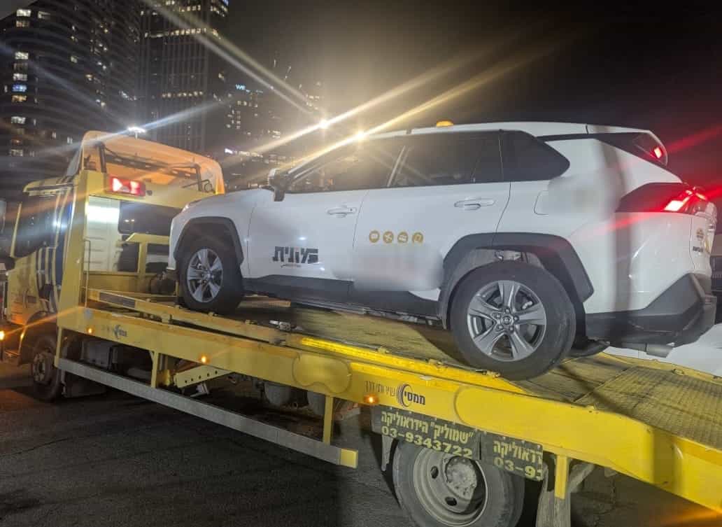 נהג מונית נעצר בלב תל אביב בחשד להסעת שב"חים מיו"ש | צפו ברגעי המעצר