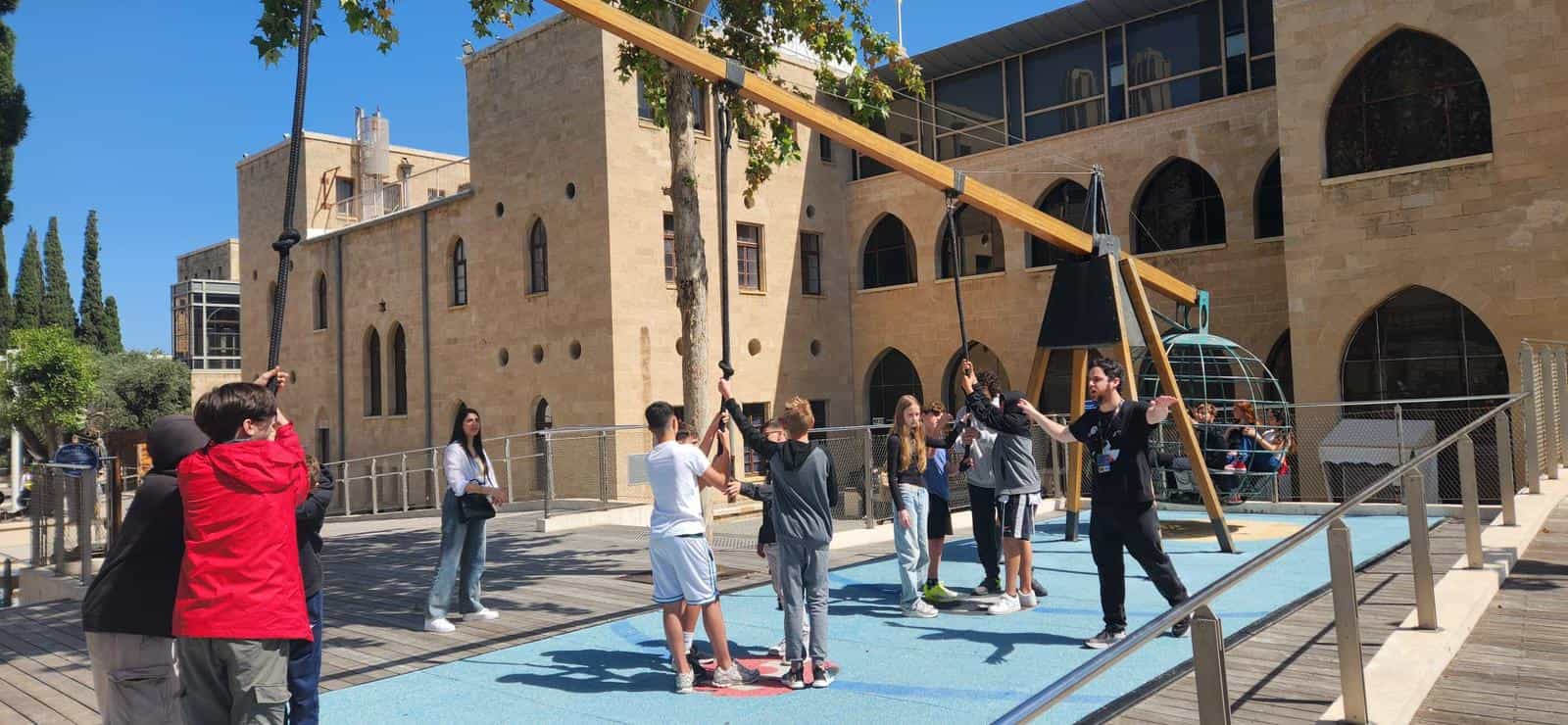 הדור הבא של המדע והטכנולוגיה: מאות תלמידי חיפה משתתפים בפעילויות מצוינות