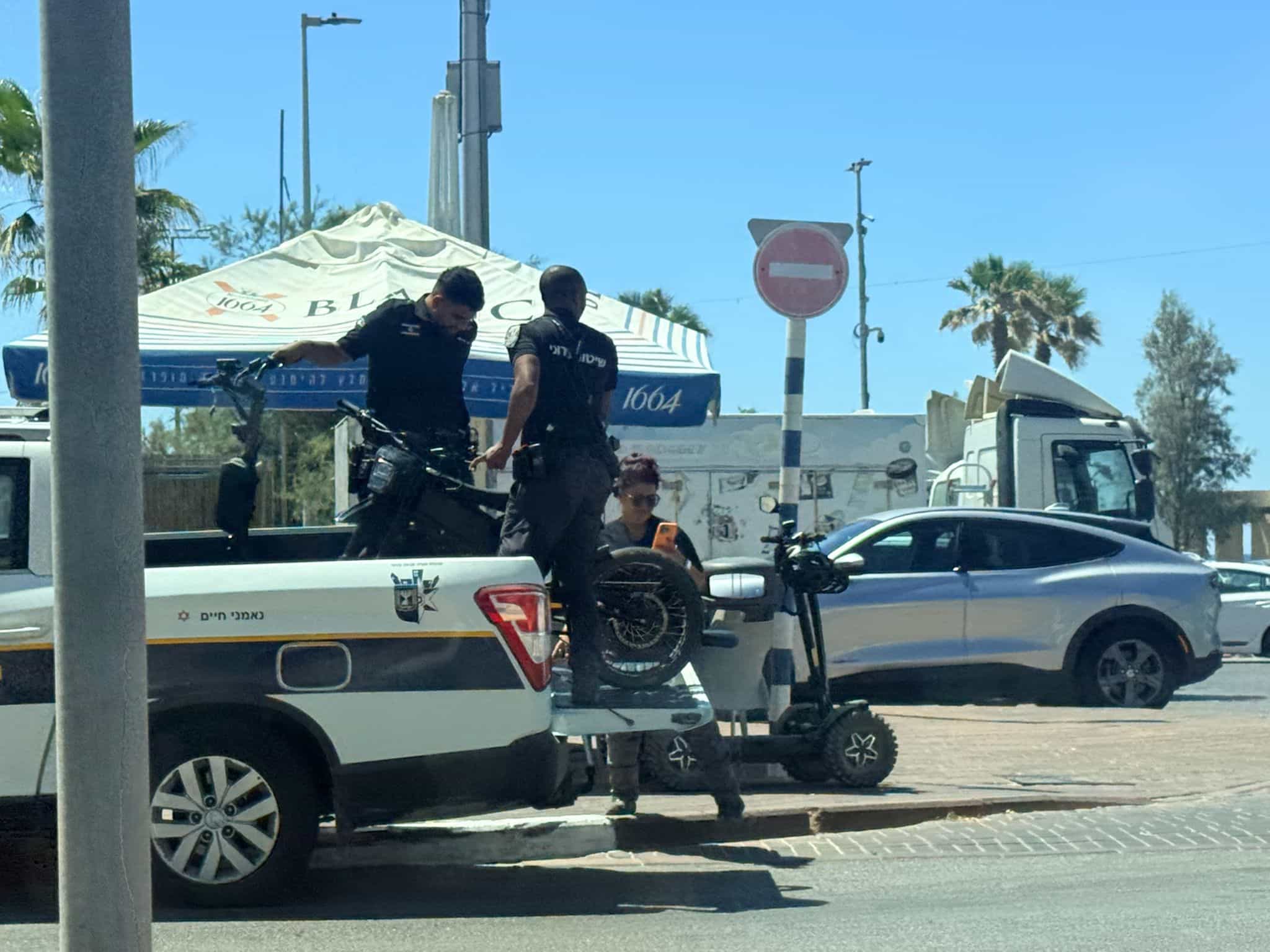 קנסות כבדים והחרמת כלים: השיטור העירוני באשדוד פשט על טיילת החוף
