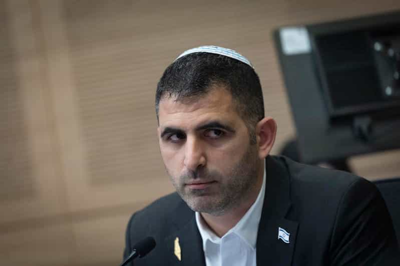 השר קרעי: "מעטפות המזומנים וכרטיסי הדלק שנתפסו - רק קצה הקרחון לניסיון מדינות אויב לכבוש את ישראל מבפנים"