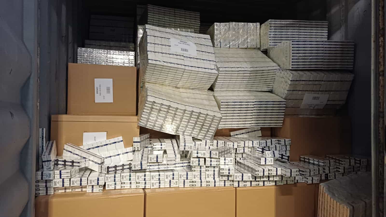 מטורקיה לרשות: נעצרו משאיות עם מכולות שהכילו סיגריות מוברחות במיליוני שקלים