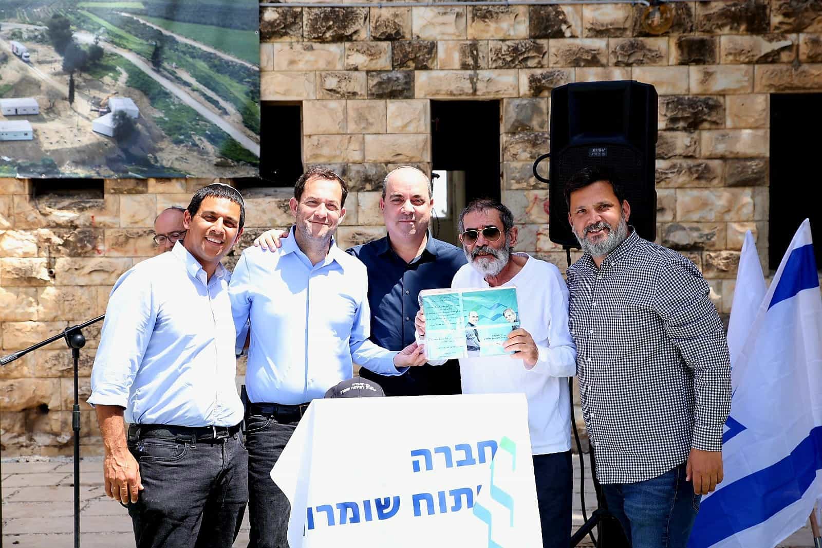 מועצת שומרון נערכת: החל מהשנה הבאה יופעלו שירותי הסעות ליישובים החדשים בצפון השומרון