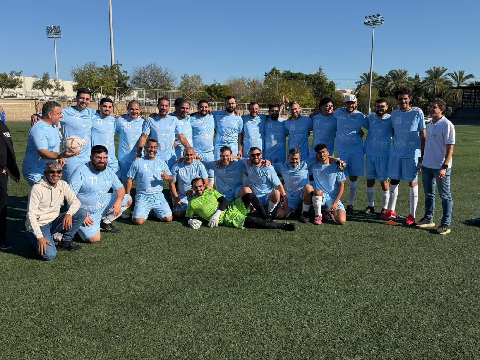 ספורט ואחדות בירושלים: משחק ראווה מיוחד בין ותיקי בית"ר ירושלים לפורום יהלומי קרב ונפגעי צה"ל