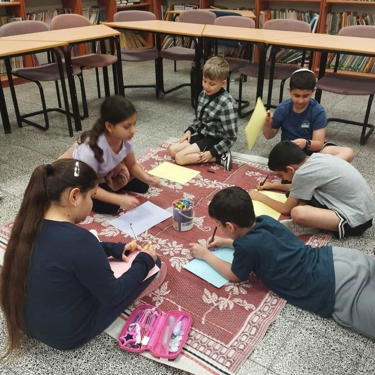 יצירת חוסן וקשר אישי: פרויקט "מעגלי קסם" הושק בבית הספר רמות יצחק א' בנשר