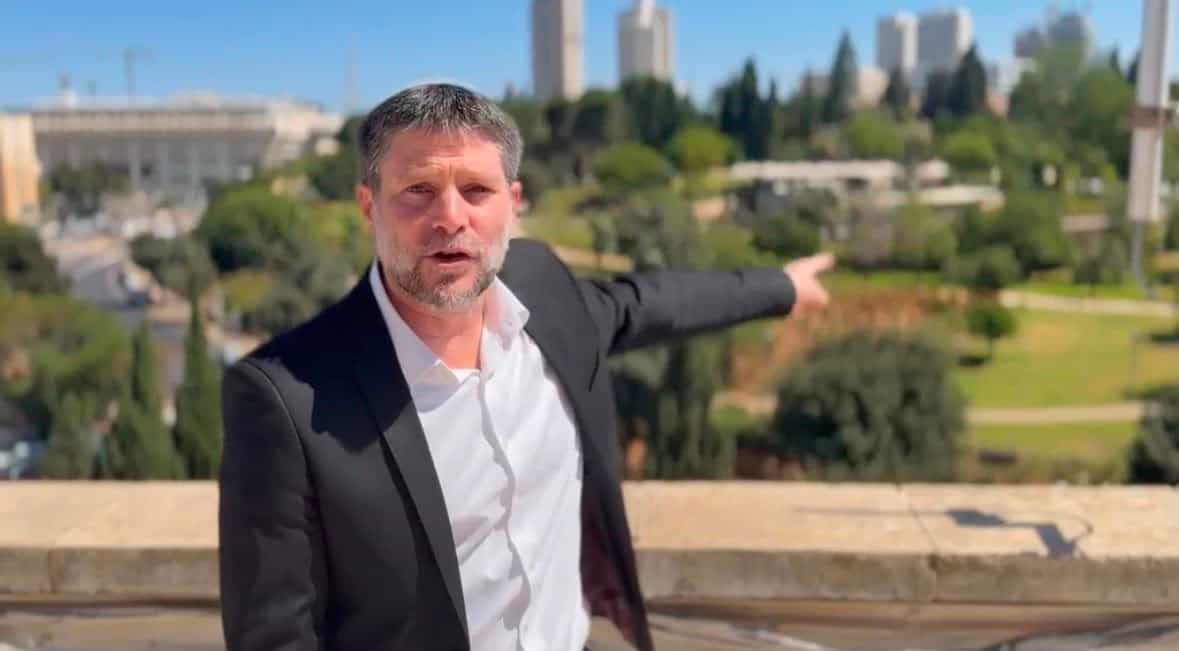 סמוטריץ': "יש עוד עשרות אנדרטאות טרור שצריכות להיהרס עוד היום על ידי צה"ל"