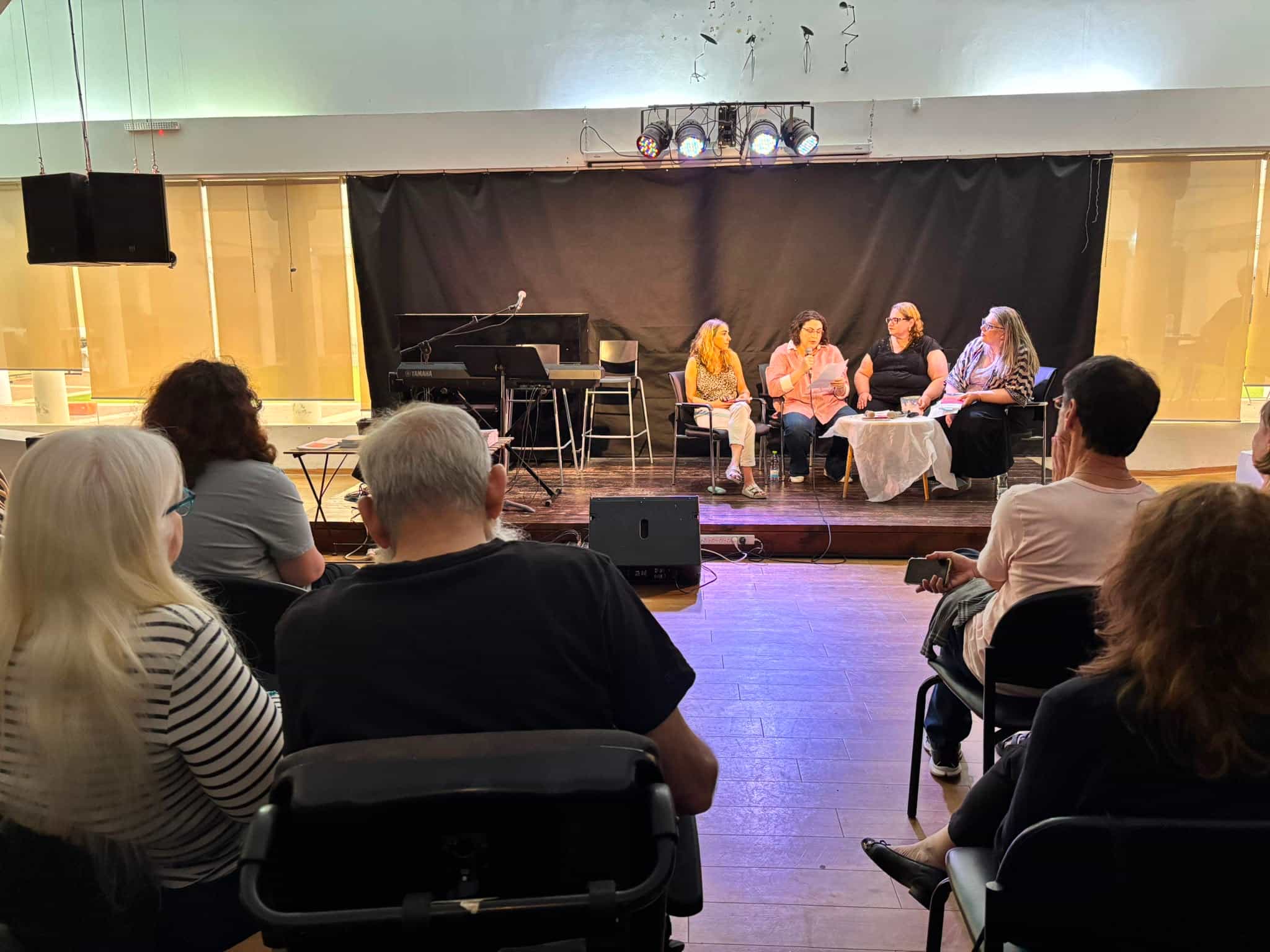 חגיגה של מילים וקהילה: מאות תושבים באירועי יום הספר העברי בקריית אונו