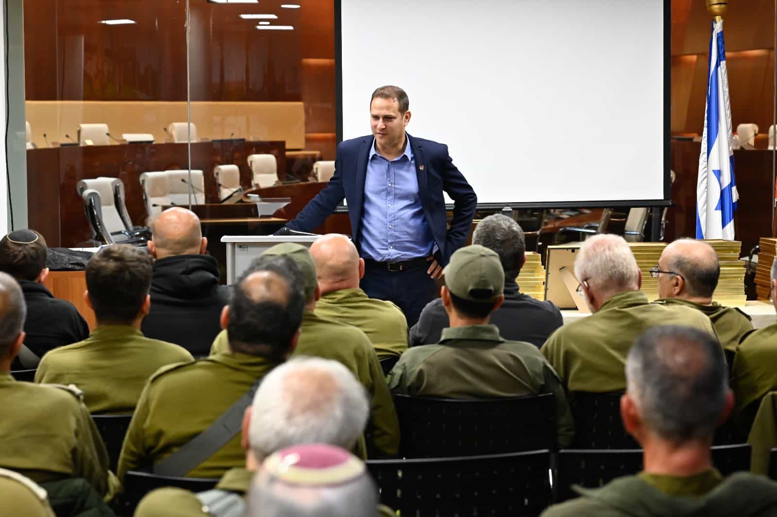 מצדיעים להם: עיריית ראשון לציון מציינת את חודש ההוקרה למשרתי המילואים, הקבע וכוחות הביטחון