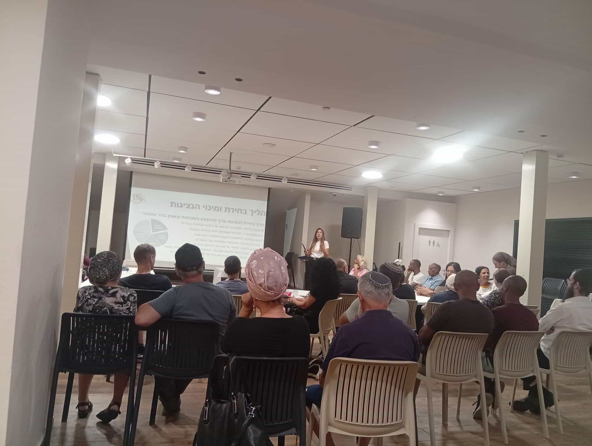 עם התקדמות הפרויקטים בשטח: עשרות תושבים השתתפו בכנס התחדשות עירונית בקריית מלאכי