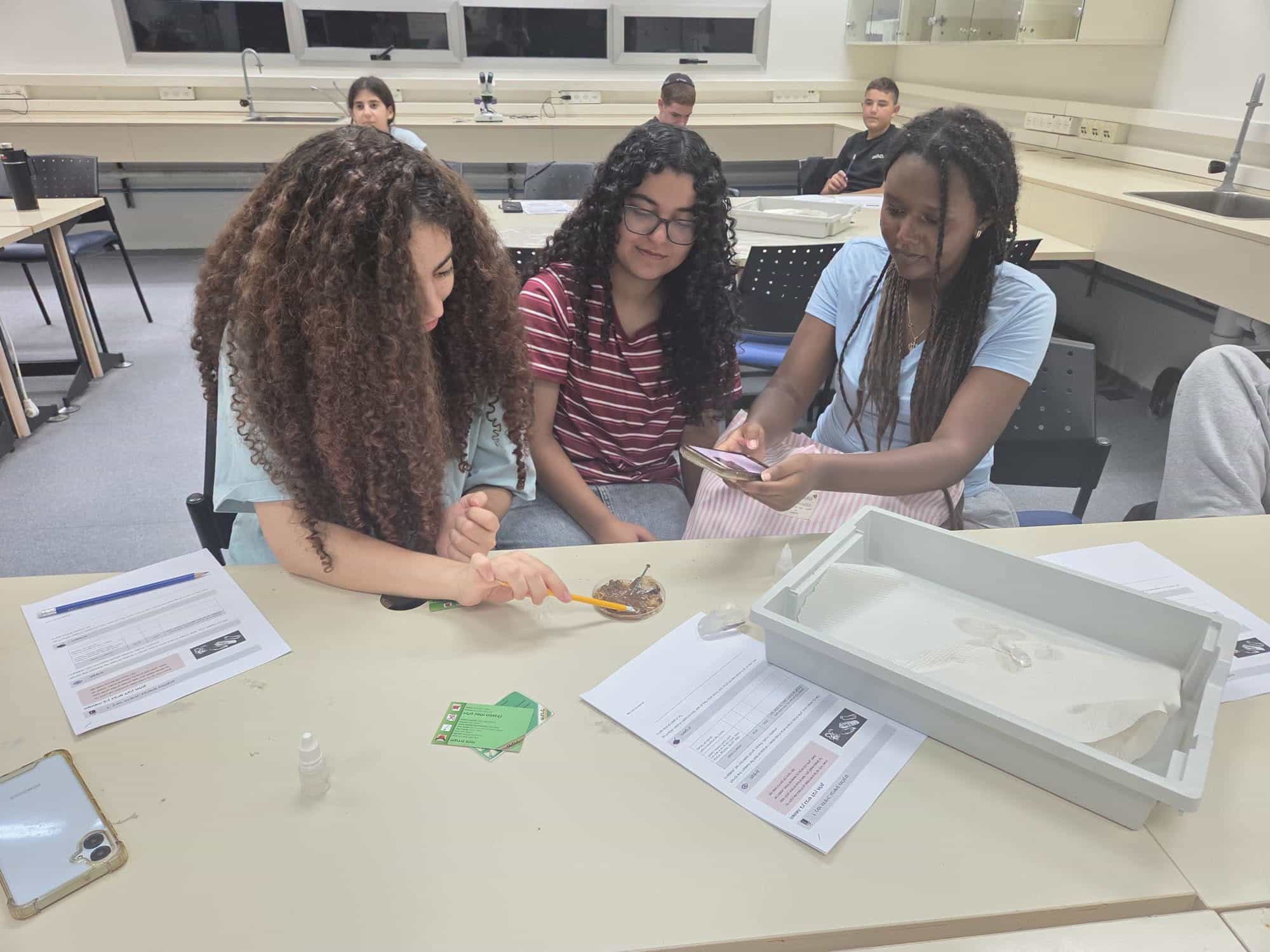 הישגים והשראה: קבוצת הרובוטיקה מאופקים השתתפה במחנה קיץ במכון דוידסון