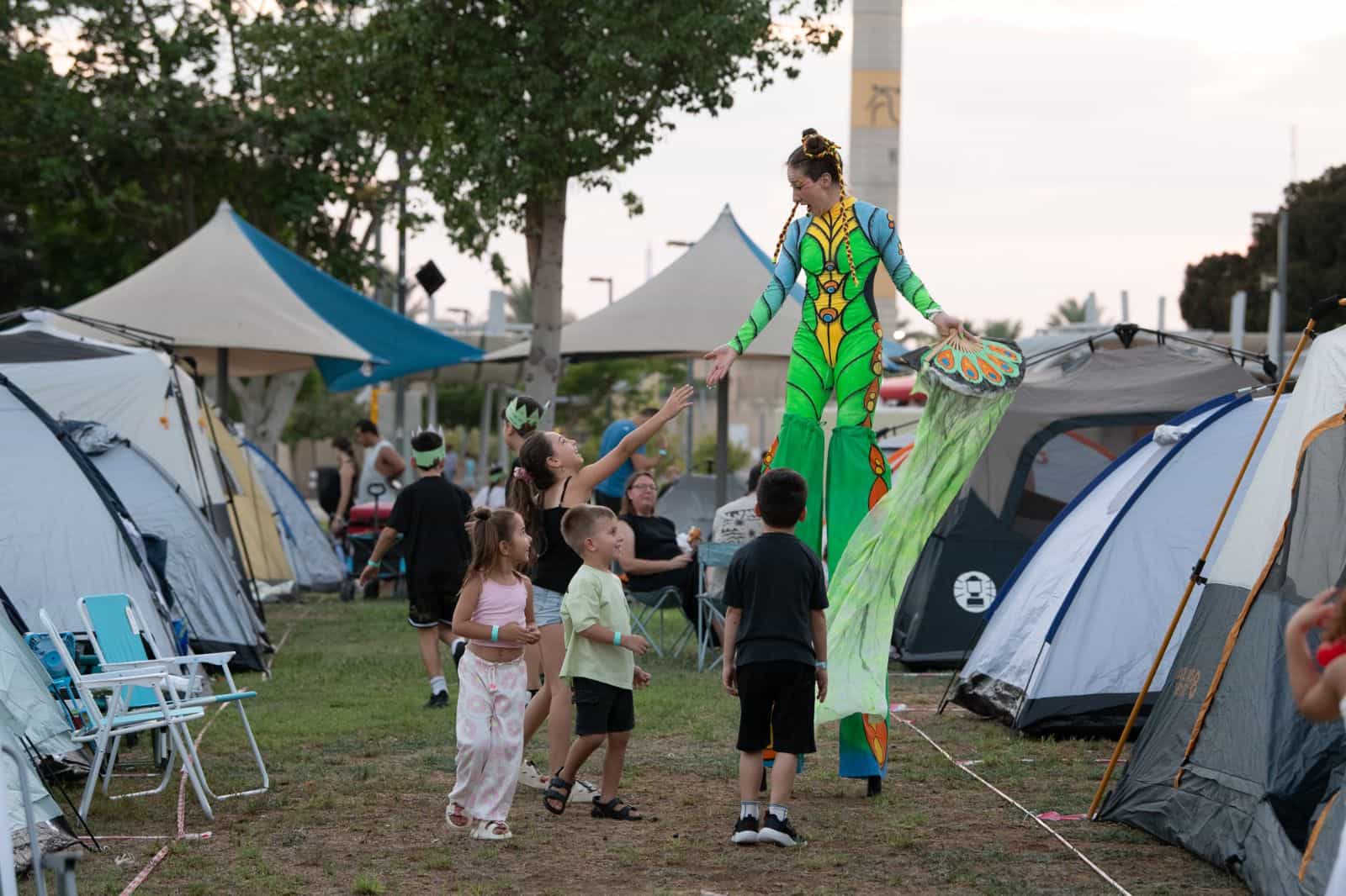 לישון בטבע, להרגיש בבית: קמפינג המשפחות הקהילתי של ראשון לציון חוזר בפעם הרביעית