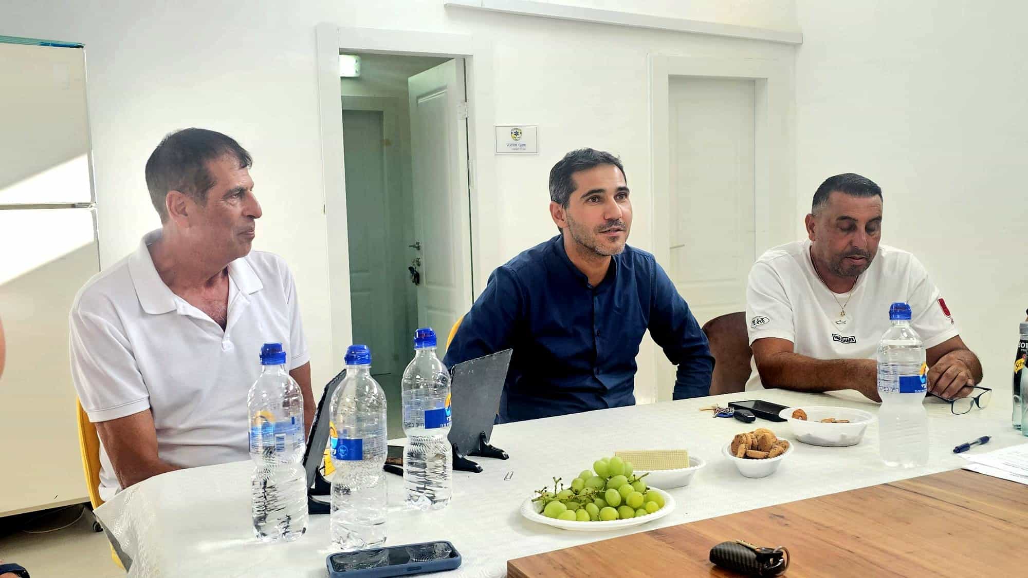פרק חדש לכדורגל ביבנה: נחתם הסכם להעברת ניהול הקבוצה הבוגרת