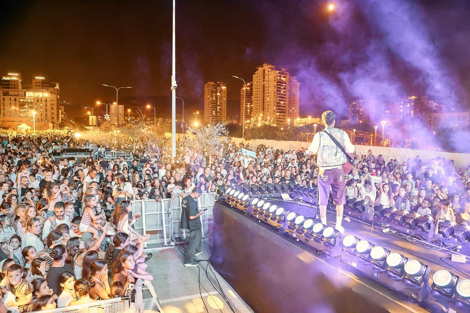 נסרין קדרי, אייל לוי ורוי בוי סגרו את הקיץ בענק בטירת כרמל