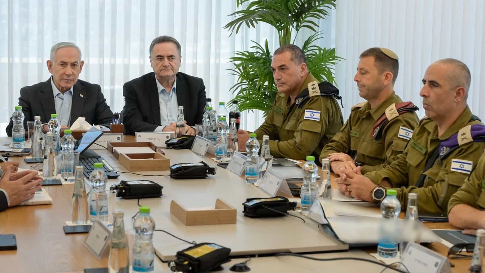 על האתגרים ברחבי יו״ש: נתניהו קיים הערכת מצב בפיקוד מרכז