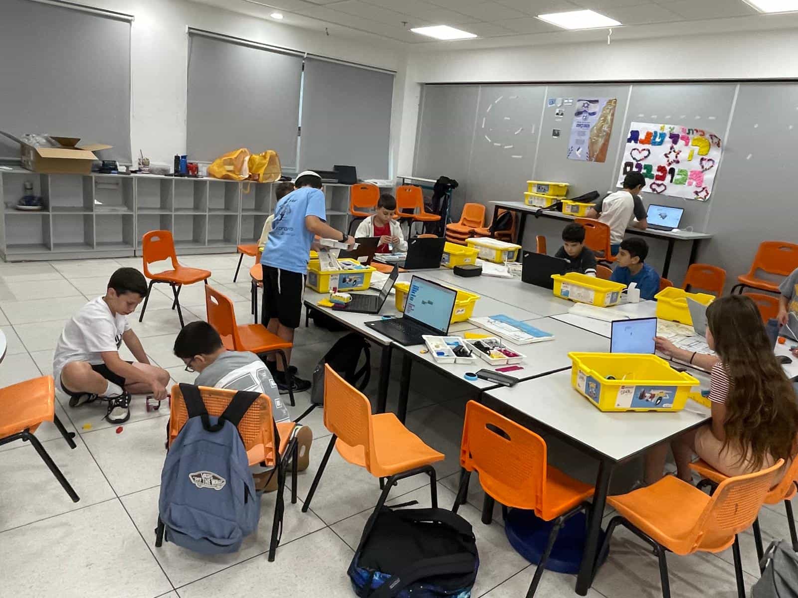 מובילים את העתיד: הצלחה מרשימה למחנות המצוינות בטירת כרמל