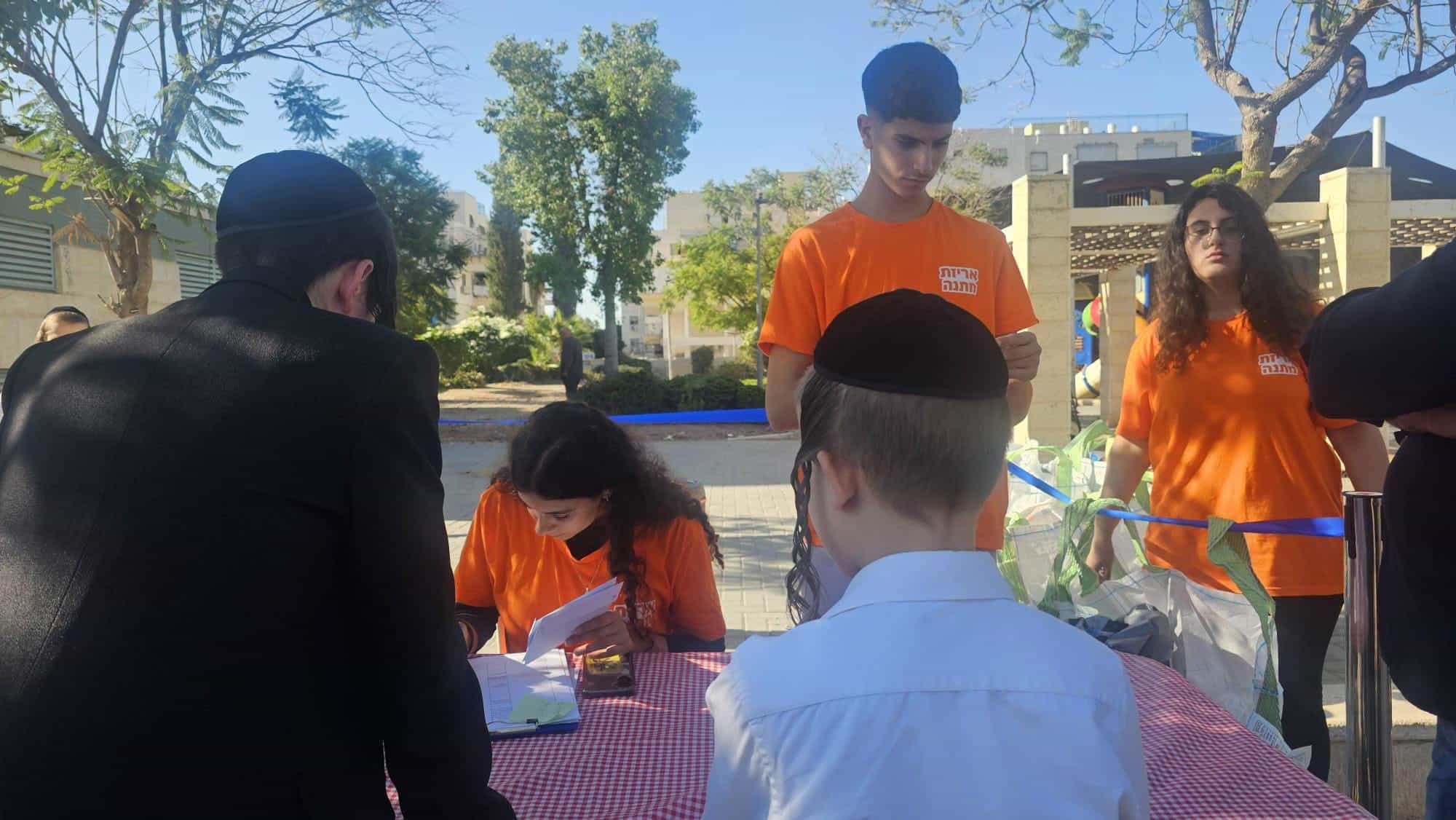 קריית גת ממחזרת: פעילות "אריזת מתנה" הסתיימה בהצלחה גדולה