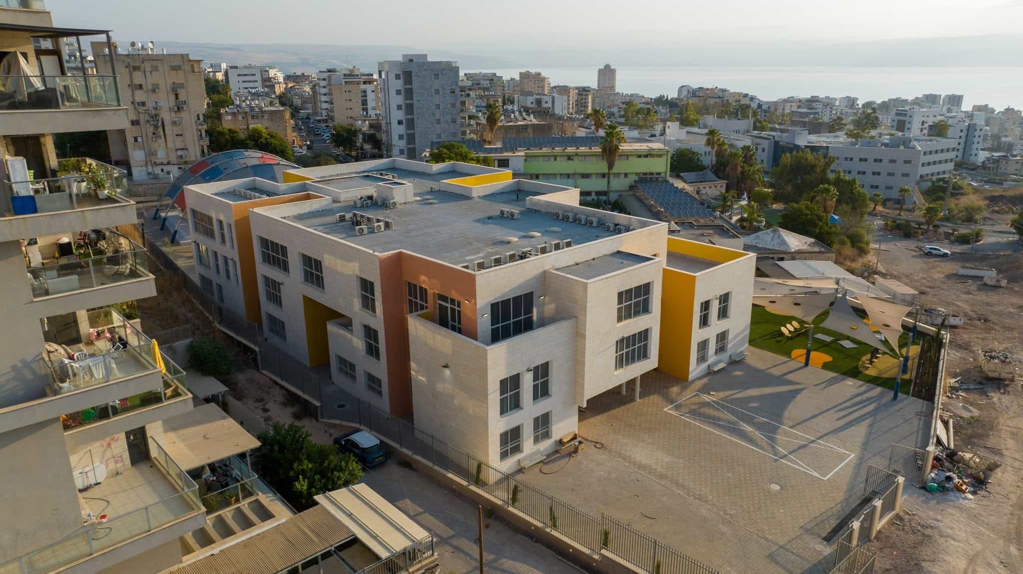 אחרי 76 שנה: תלמידי בית הספר "רעות" בטבריה ייכנסו למשכנם החדש