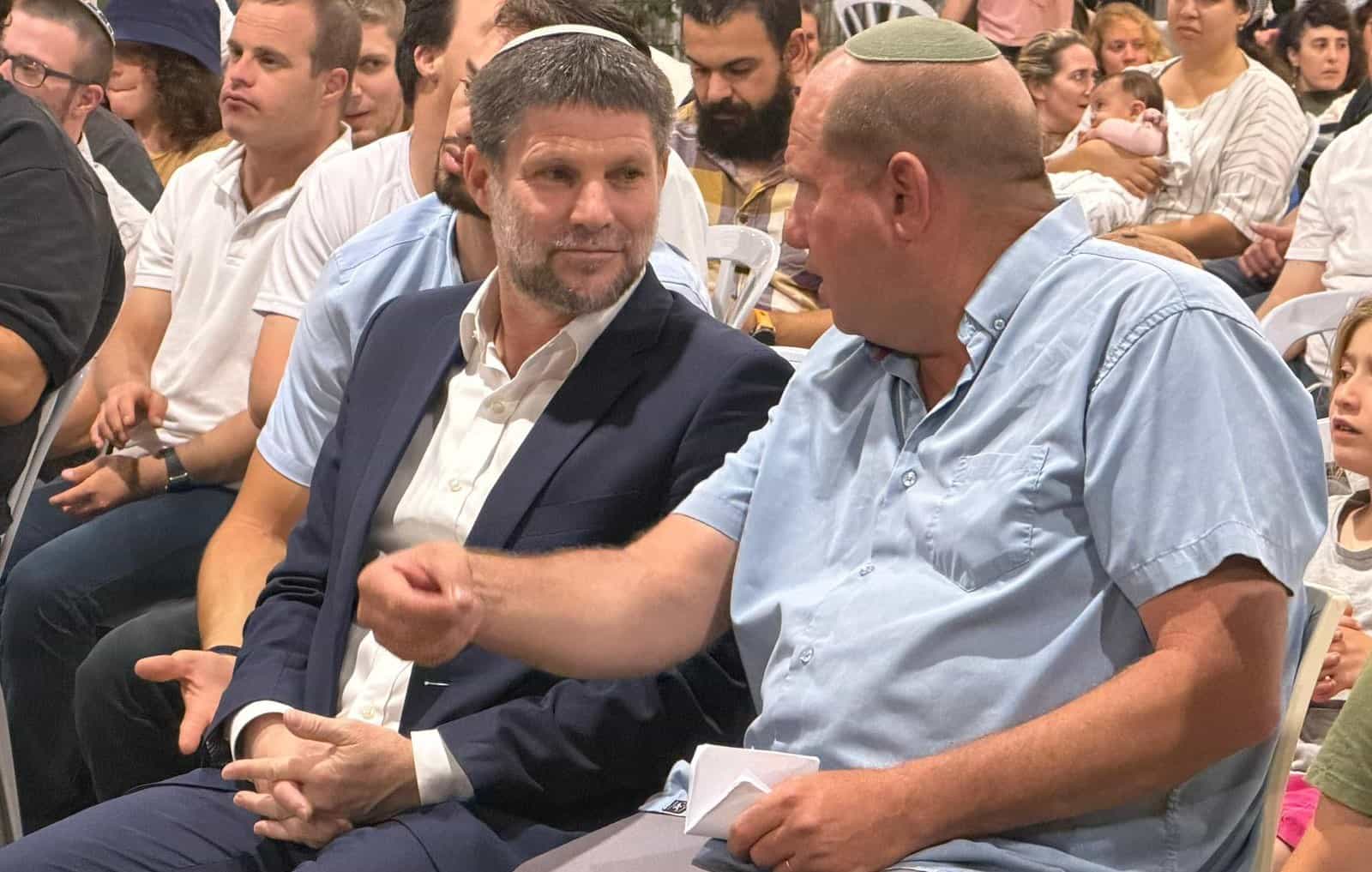 סמוטריץ': אל מול ממשלת אייזנקוט-ליברמן-גולן שרוצה לפנות יישובים ולהקים מדינה ערבית - אנחנו בונים"