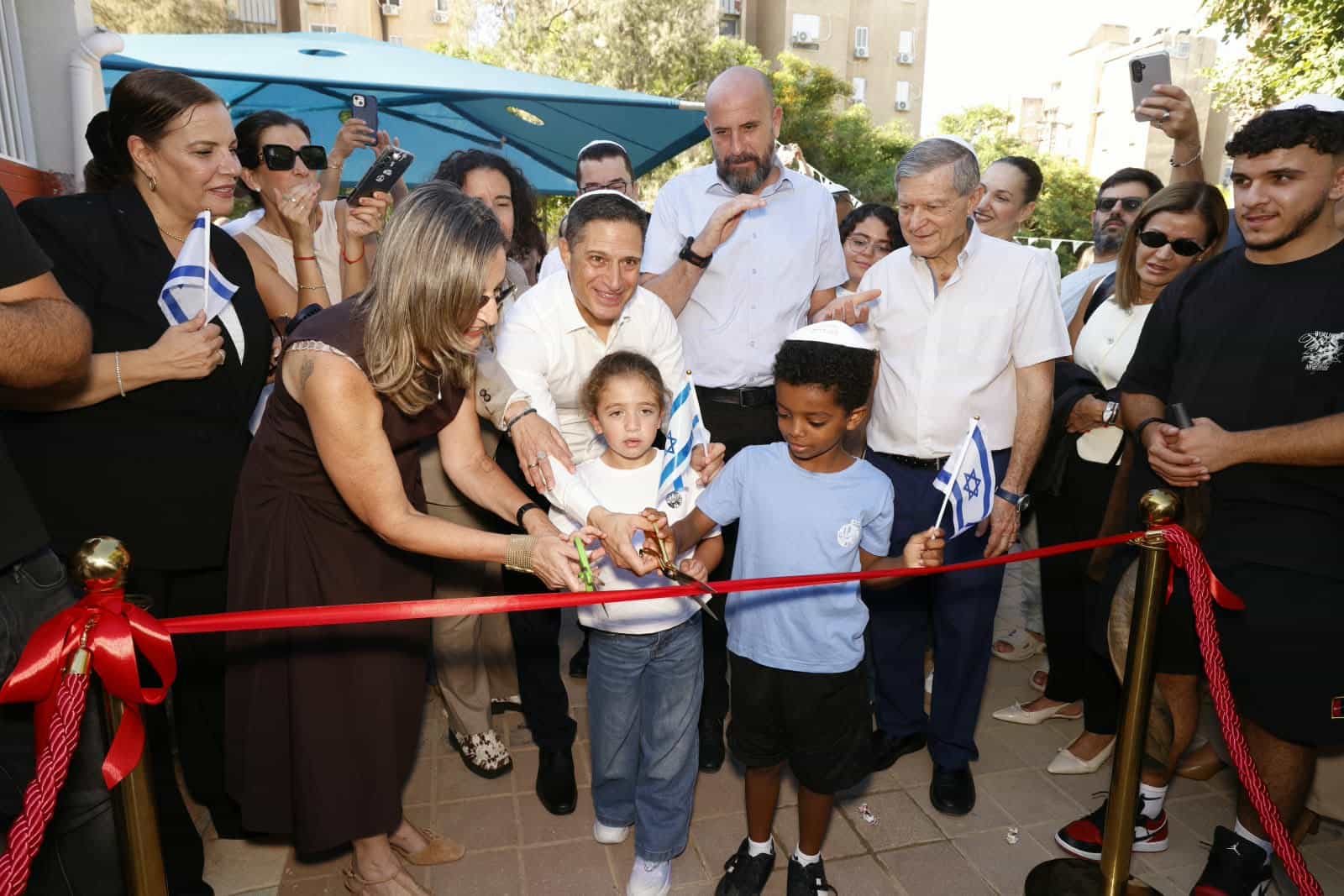 בית הספר "מולדת" בבאר שבע נפתח מחדש לאחר שספג פגיעה ישירה