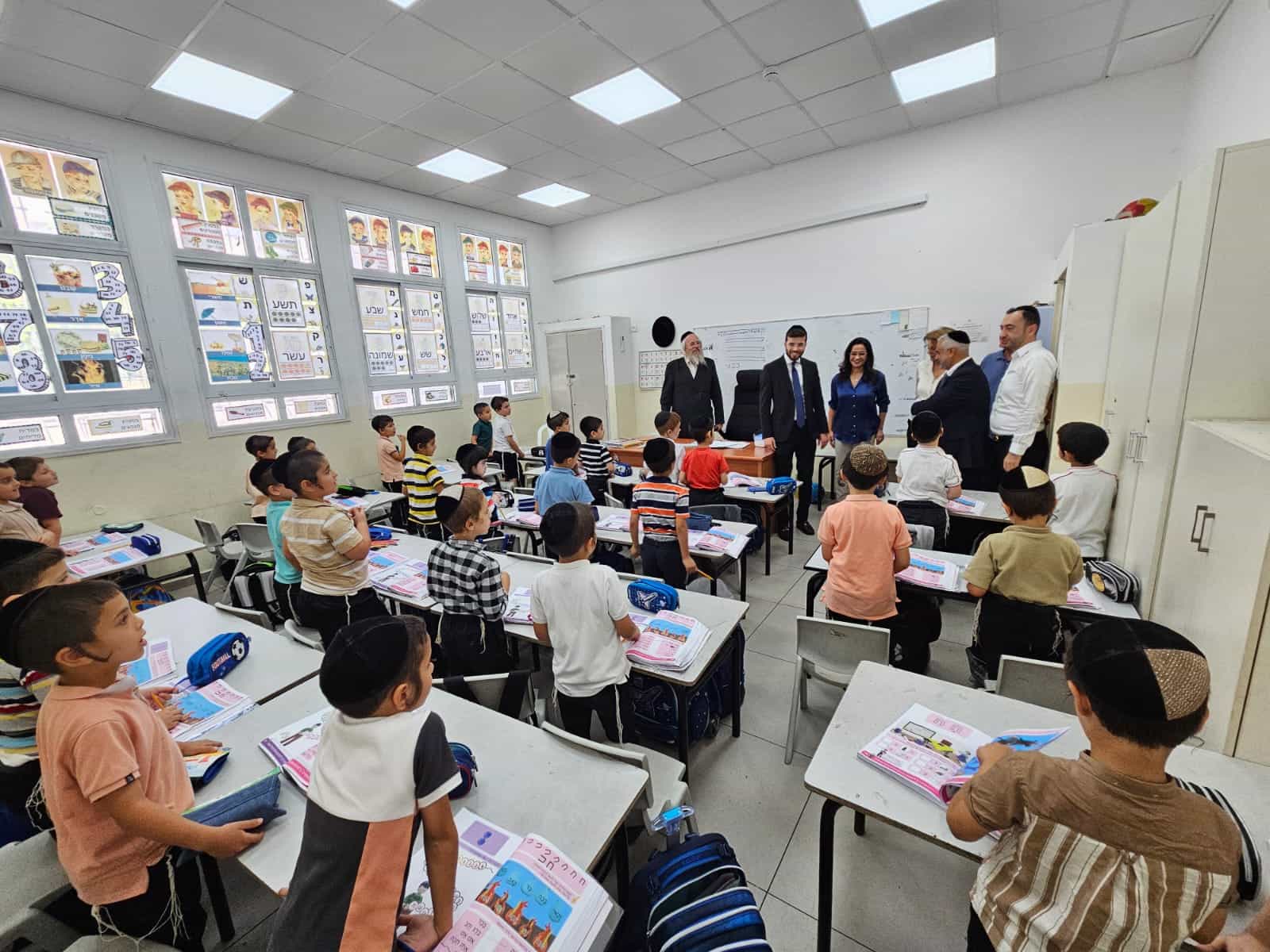 ראש עיריית אור יהודה ליאת שוחט ביקרה בתלמוד תורה "שיח יעקב בני יוסף" לרגל פתיחת שנת הלימודים