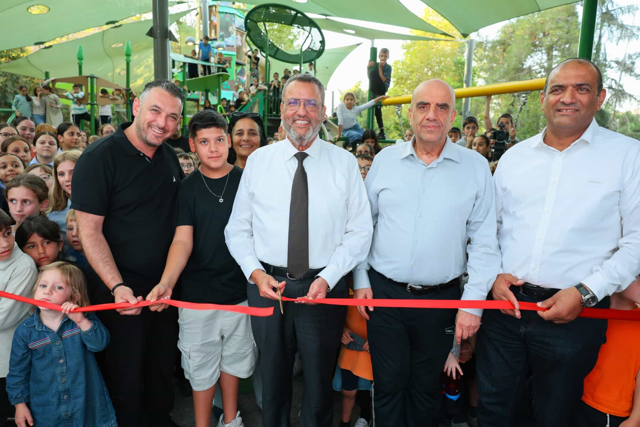 עיריית ירושלים חנכה את גן החמישה עשר בשכונת רמת אשכול