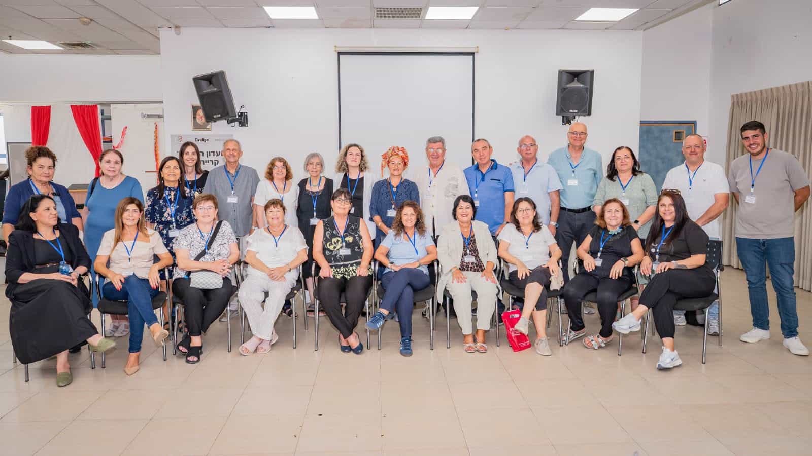 במעמד ראש העיר: הרמת כוסית חגיגית לקבוצת המנהיגות הוותיקה של קריית גת