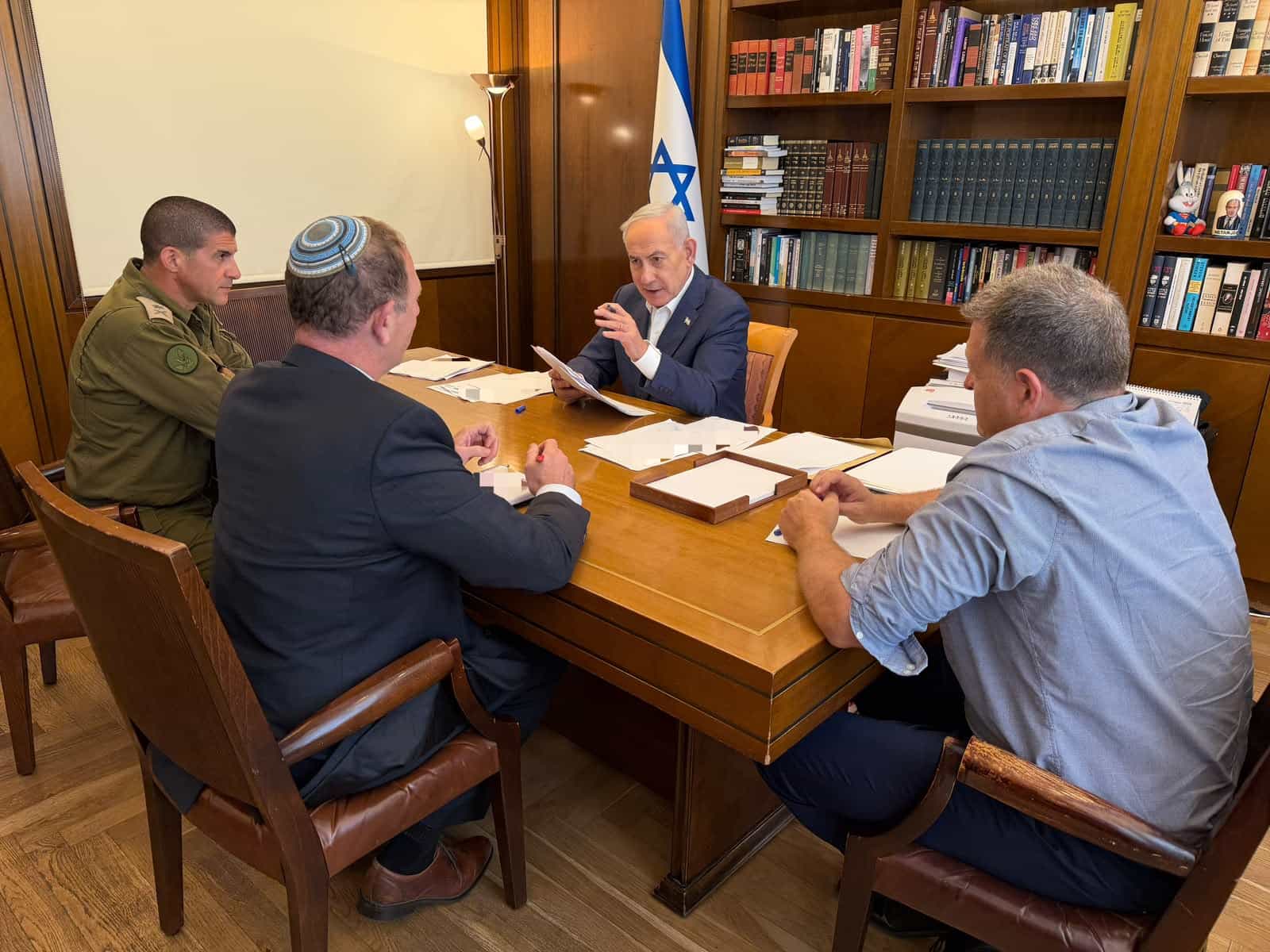 נתניהו נערך לנאומו בעצרת האו״ם | ימריא לפנות בוקר לניו יורק