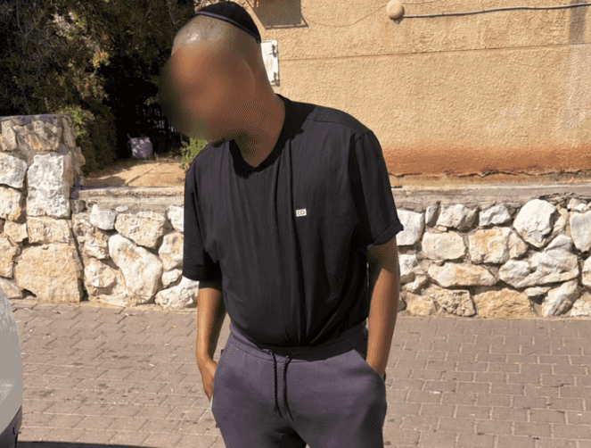 ניסה להימלט מהשיטור המקומי בטירת כרמל - וברשותו נתפסו חומר החשוד כסם ואלה נשלפת