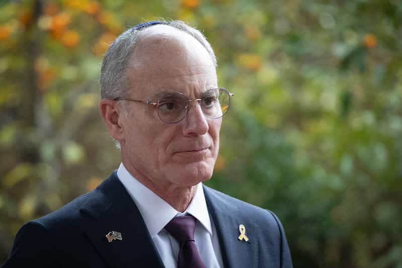 "מגן על הטרור ומקדם אנטישמיות": השגריר הישראלי במתקפה חריפה על ממדאני