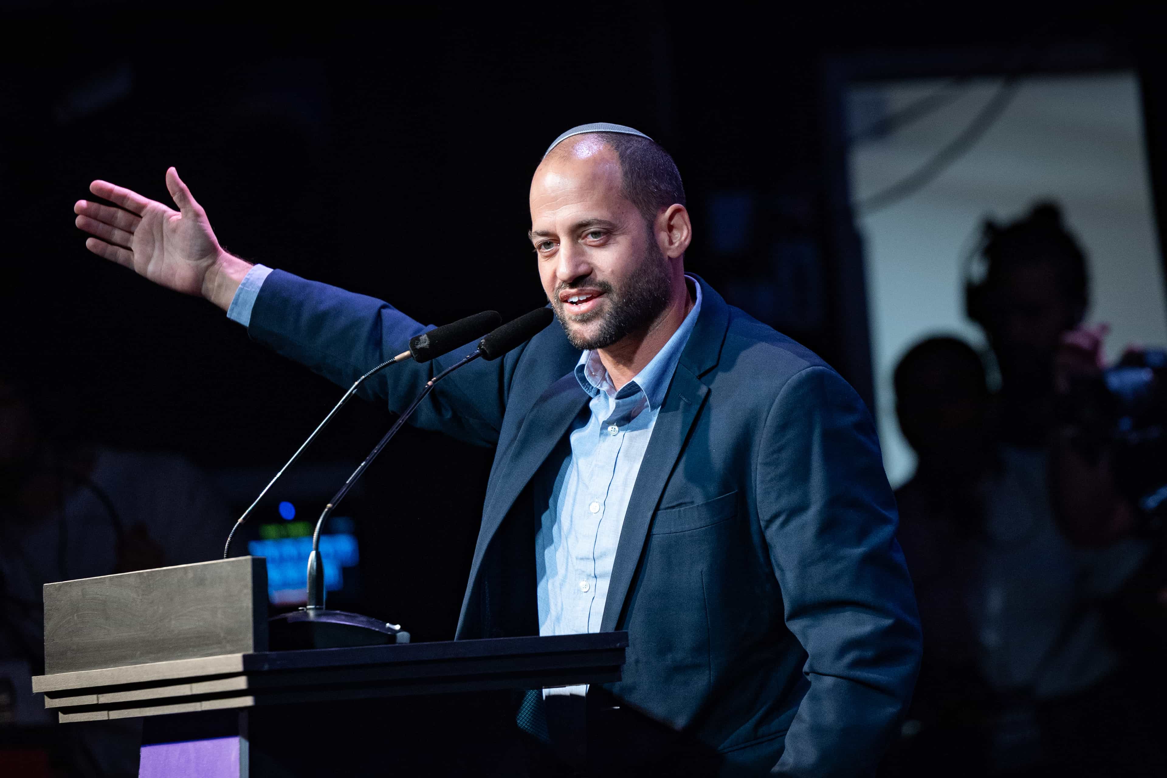 בהמשך לפרסומו של בועז גולן: דוידי בן ציון הודיע על פרישה ממפלגתו של וינטר