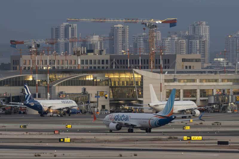 החקירה מתרחבת: האם איש צוות נוסף סייע לטייס המשנה בניסיון הפיגוע במטוס?