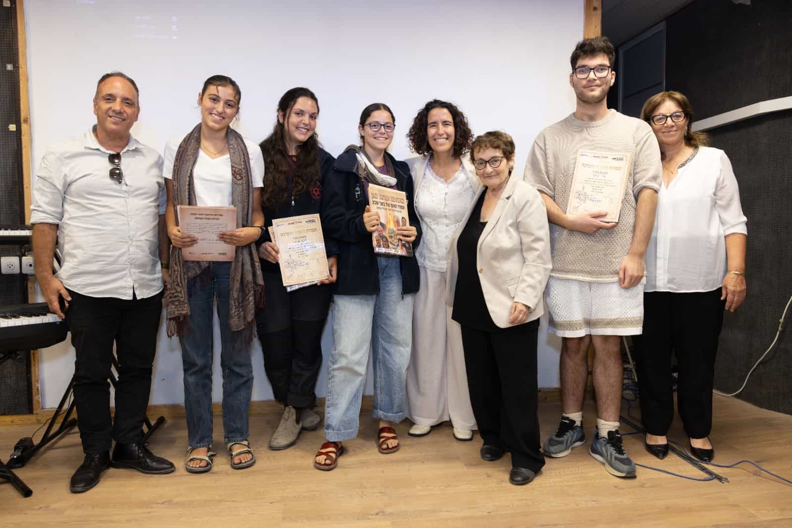 "בזכותם אנחנו כאן": באר שבע הצדיעה לשורדות ולשורדי השואה ממייסדי העיר