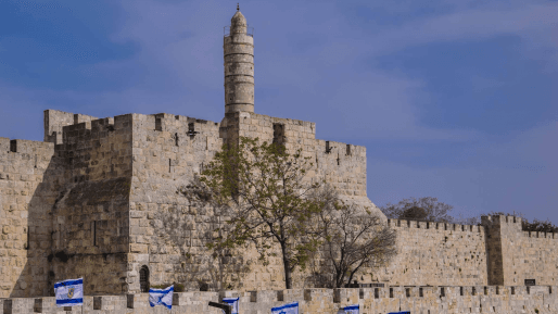 ערבים רגמו יהודים באבנים בעיר דוד - אחד המותקפים ירה באוויר