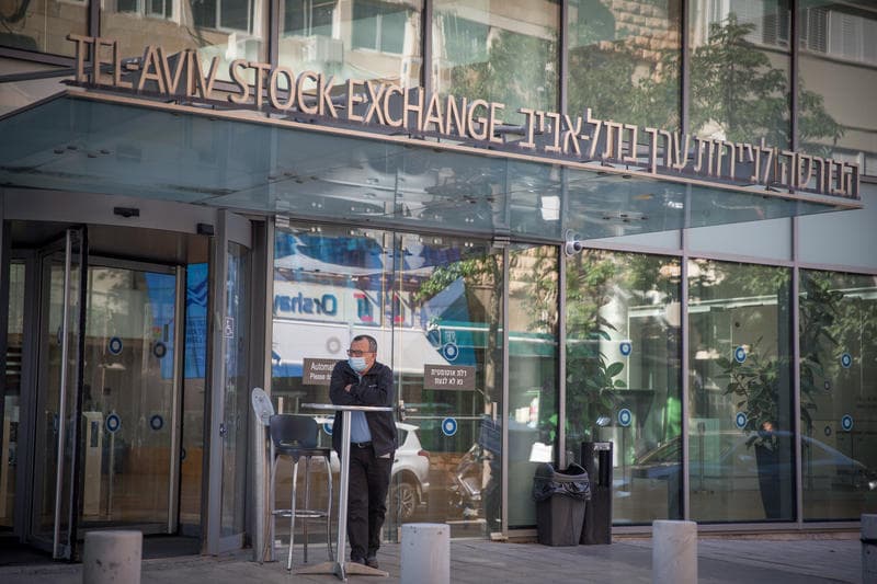 מהפך בבורסה בתל אביב: הבנקים הובילו את ההתאוששות והמדדים ננעלו בירוק