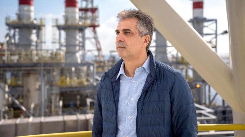 השר אלי כהן נגד נגיד בנק ישראל: "הורדת הריבית ברבע אחוז בלבד מעשירה את הבנקים על חשבון הזוגות הצעירים"