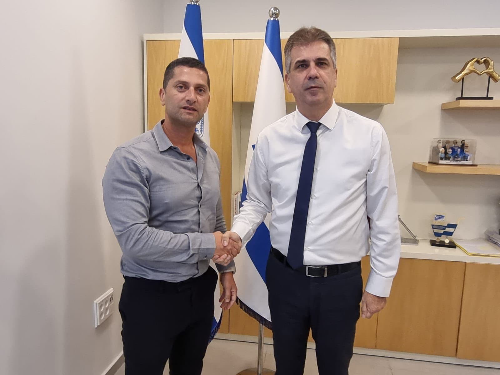 נשר: קו המתח העליון עובר להטמנה