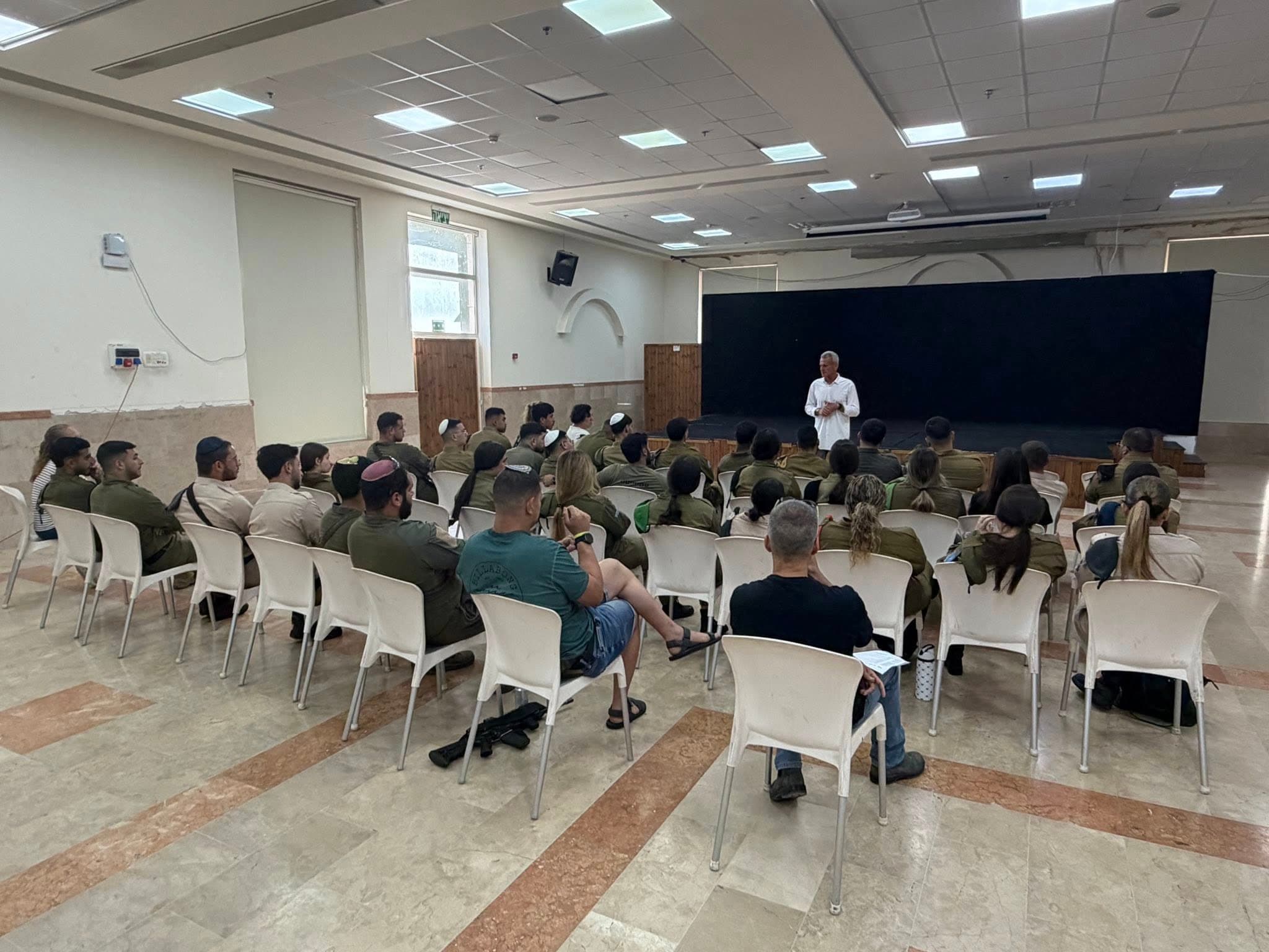 נפתחה בבית שאן סדנת הכוונה לחיילים משוחררים