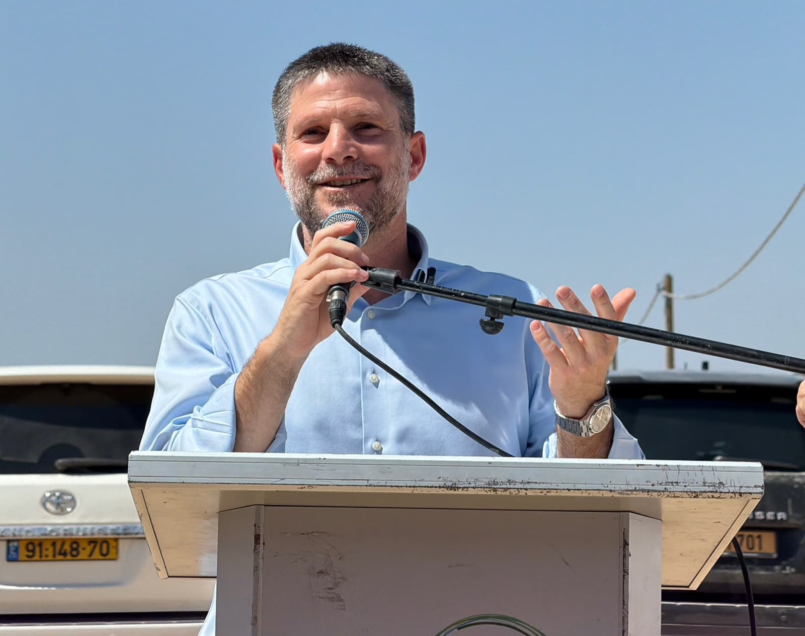 סמוטריץ׳ נגד היועמ״שית: ״מתערבת בקמפיין הבחירות ועובדת אצל איזנקוט״ | צפו