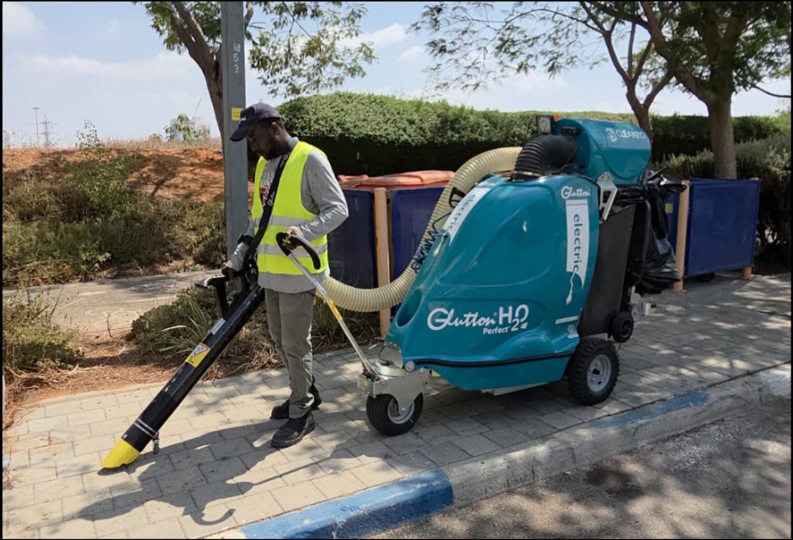 לקראת השנה החדשה: מבצע ניקיון נרחב ברחבי גבעת שמואל