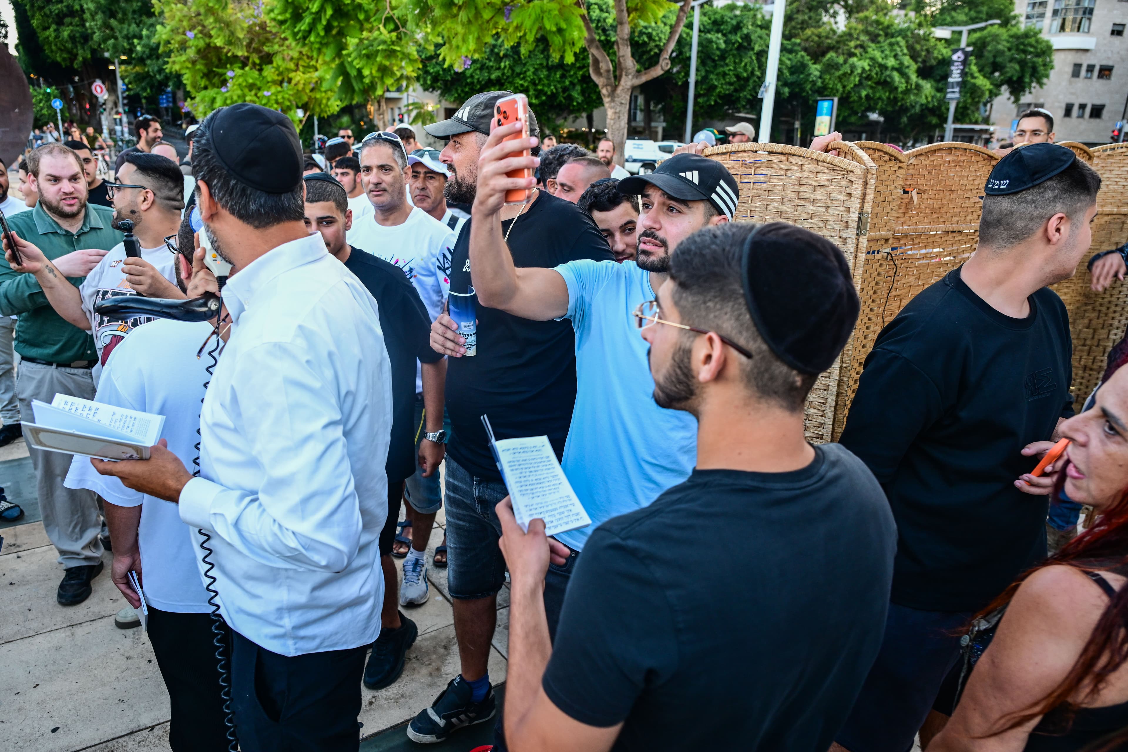 אחרי הסערה והעתירה: אירוע הסליחות בתל אביב יתקיים בהפרדה כמתוכנן