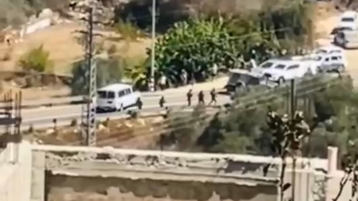 עדכון לפיגוע הירי סמוך לנווה צוף: מצוד אחר המחבל שנמלט מהזירה