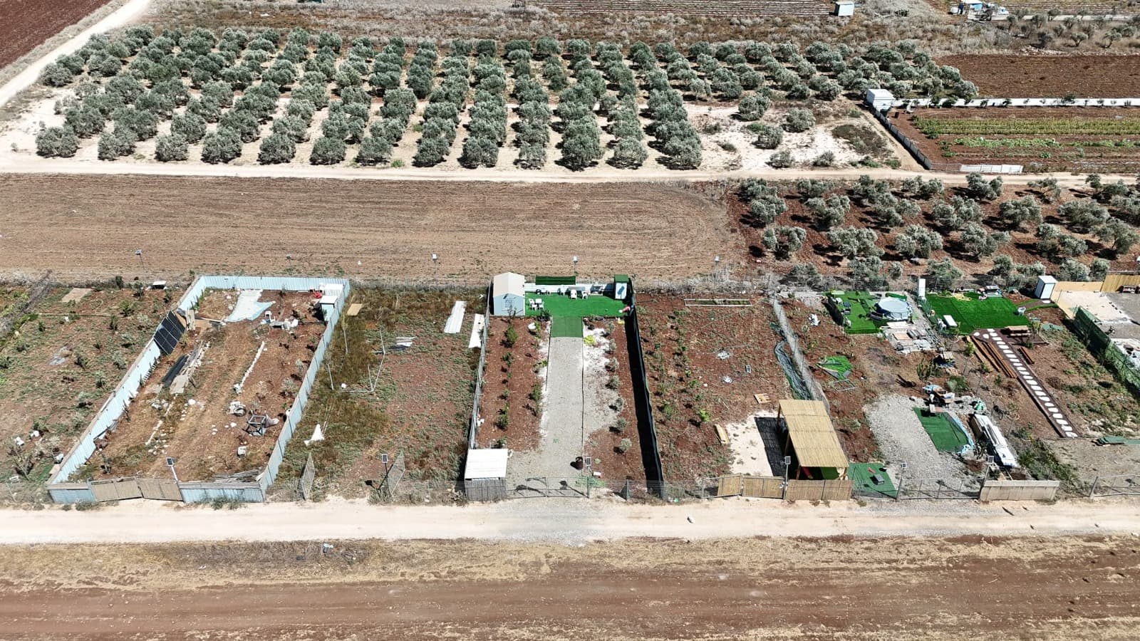 אחרי צווי ההריסה: מבנים בלתי חוקיים ב-10 מתחמים בכפר כנא נהרסו עצמית