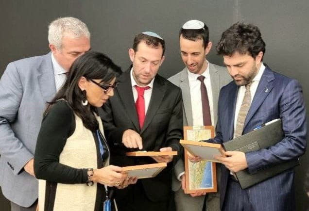 עשרות חברי פרלמנט אירופי עומדים לצד ישראל ביו"ש: יחתמו על אמנת המאבק באנטישמיות