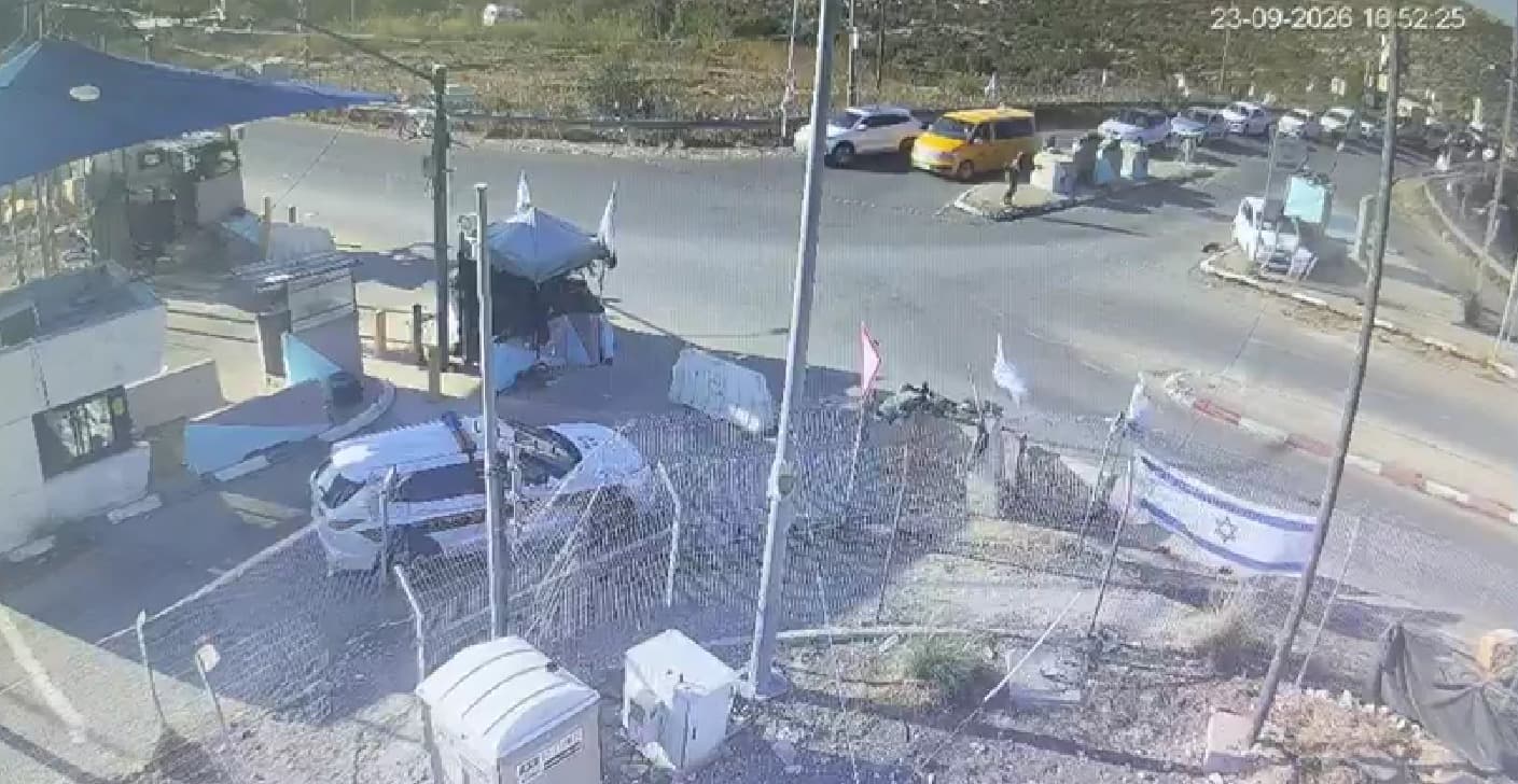 תיעוד מזירת הפיגוע בכביש 443: רגע הדריסה במחסום מכבים | צפו