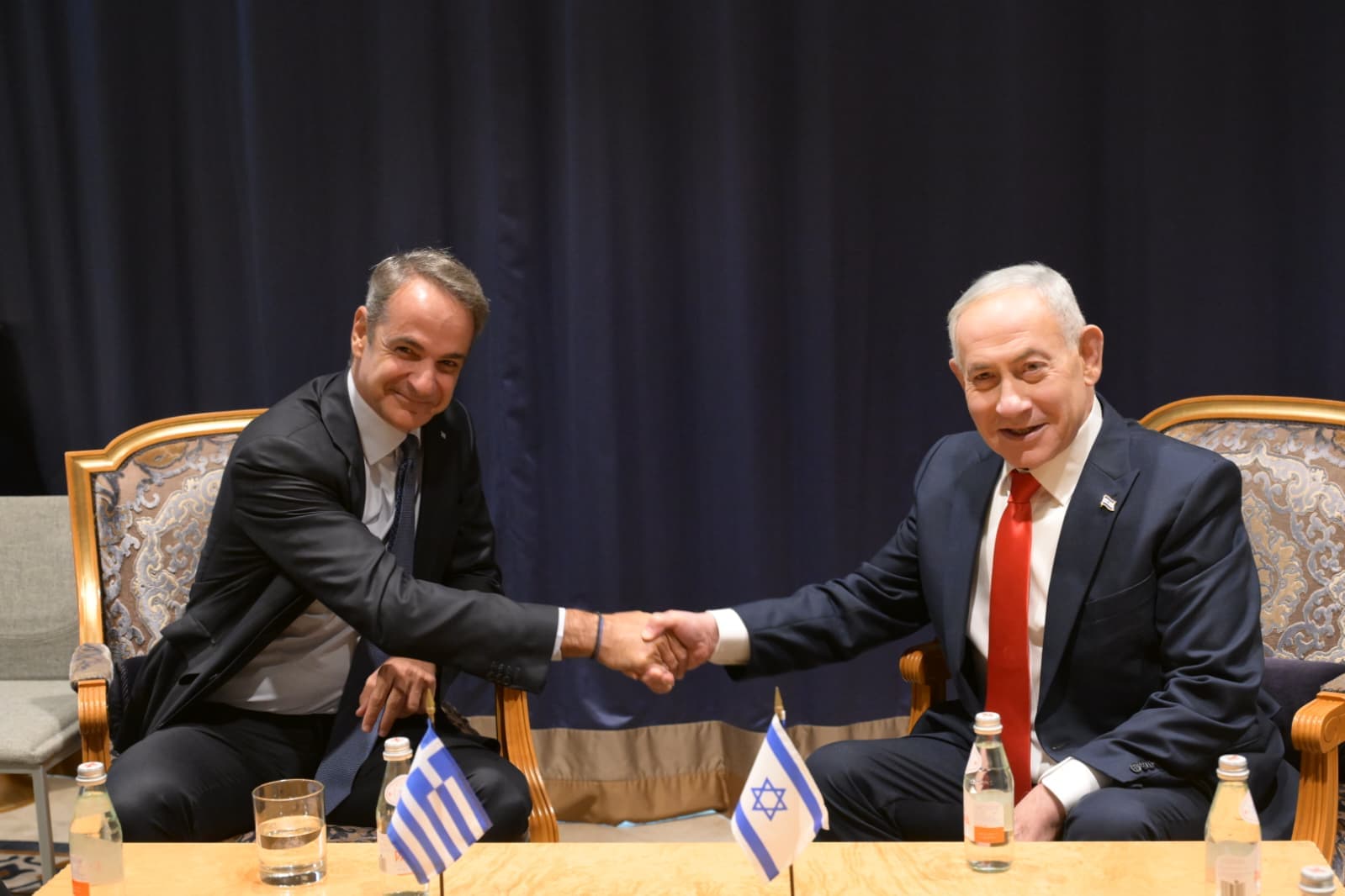 נתניהו נפגש עם ראש ממשלת יוון בניו יורק: "דנו בחיזוק הברית האסטרטגית והאנרגטית" | צפו