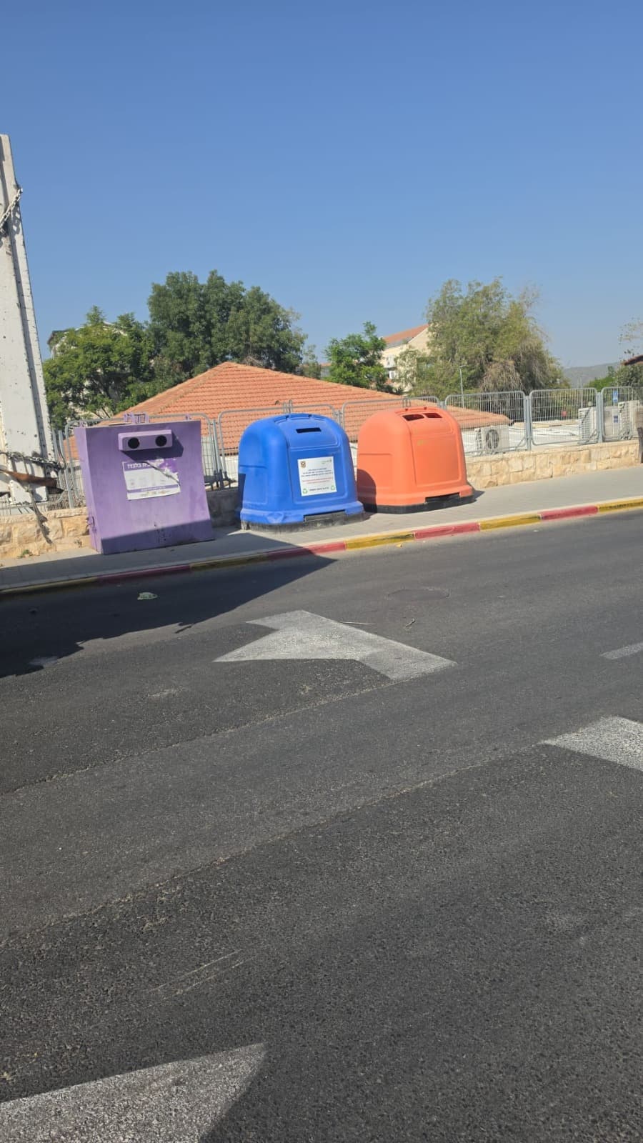 לאחר כשלוש שנים: מכלי המחזור חוזרים לרחובות בית שמש