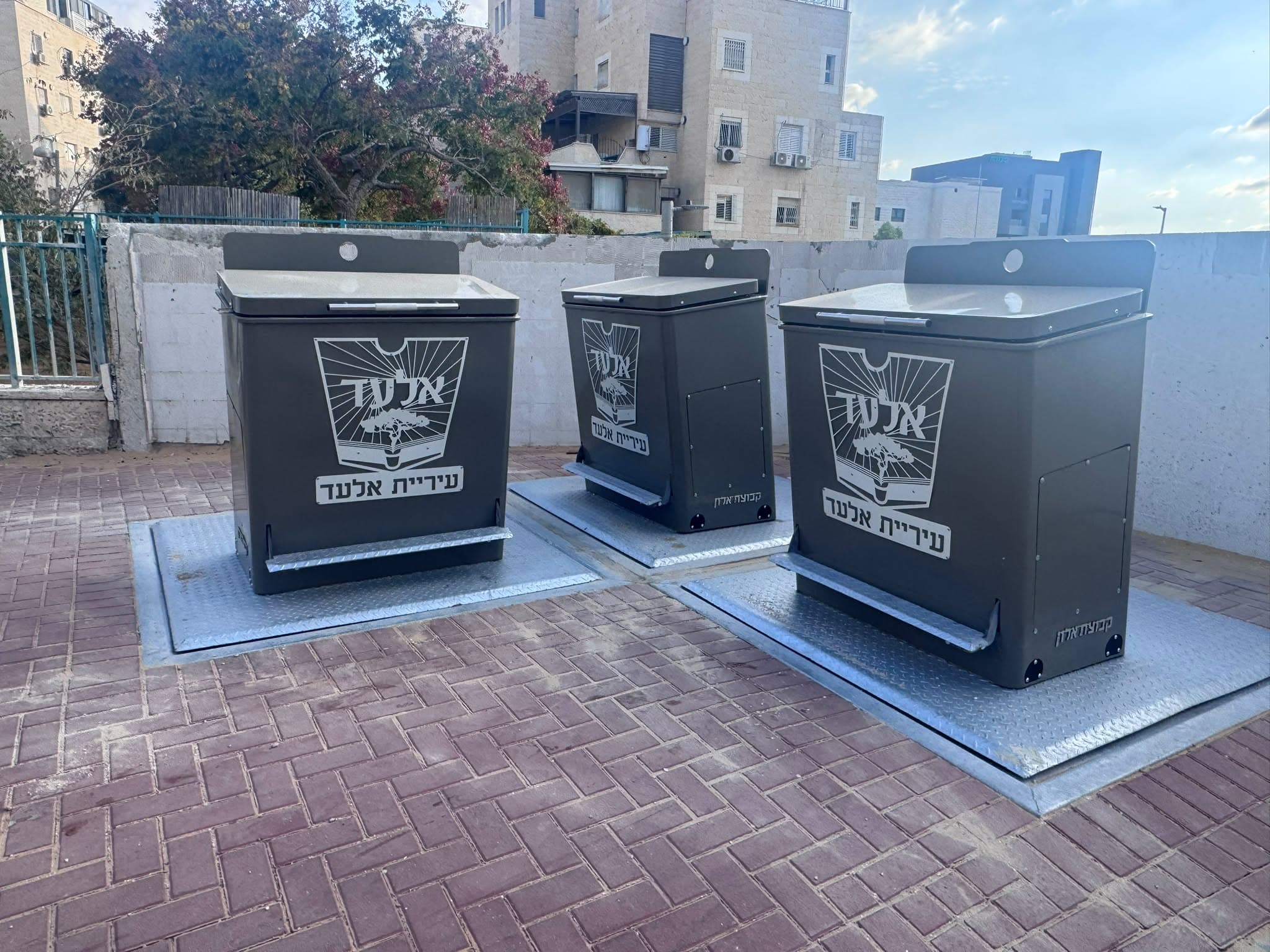 פרויקט הפחים הטמונים באלעד מתרחב: הושלמו 25% מהמיזם העירוני