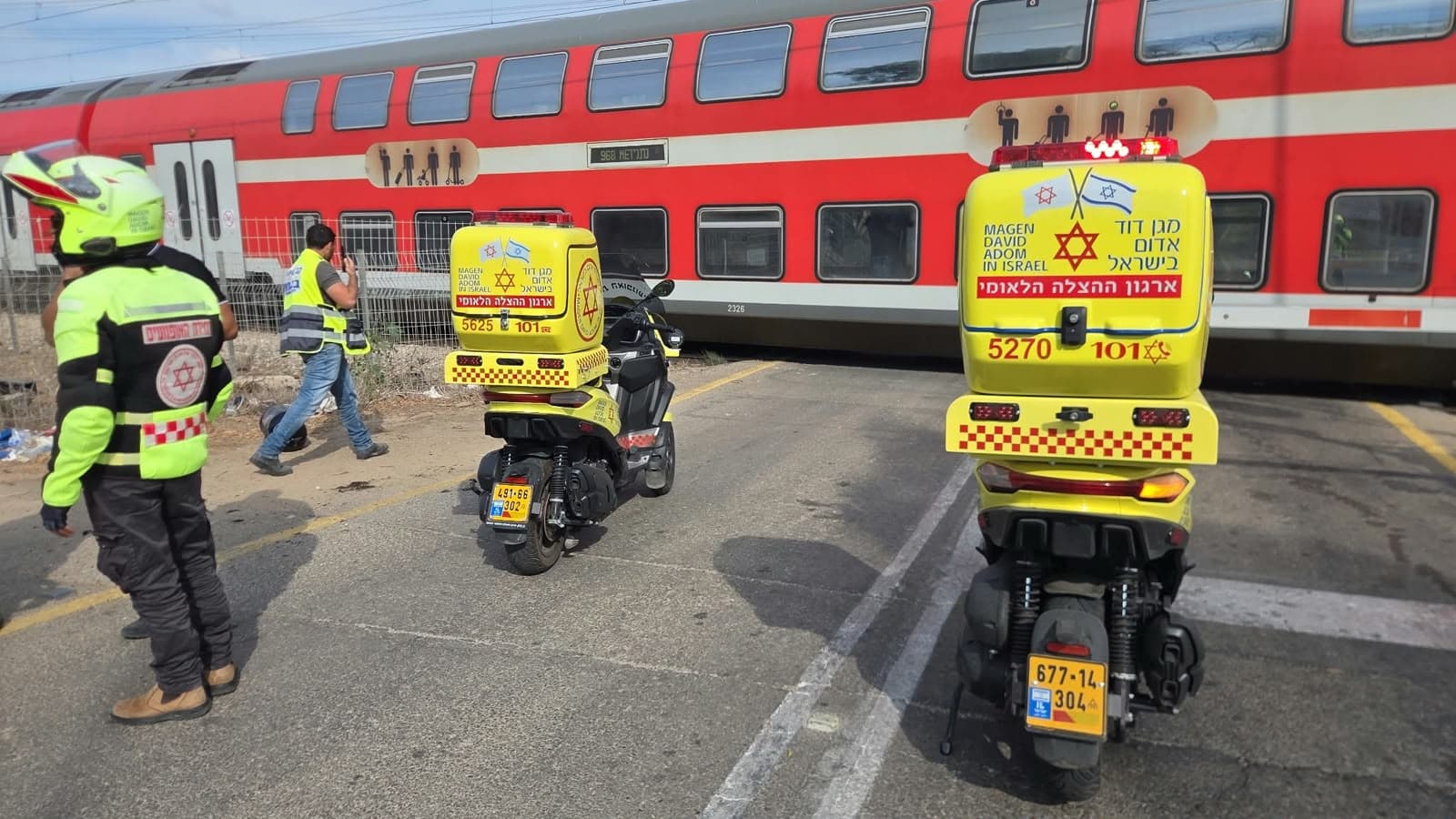 רכבת פגעה באופנוע סמוך לבאר יעקב - הרוכב ככל הנראה נטש אותו ונמלט