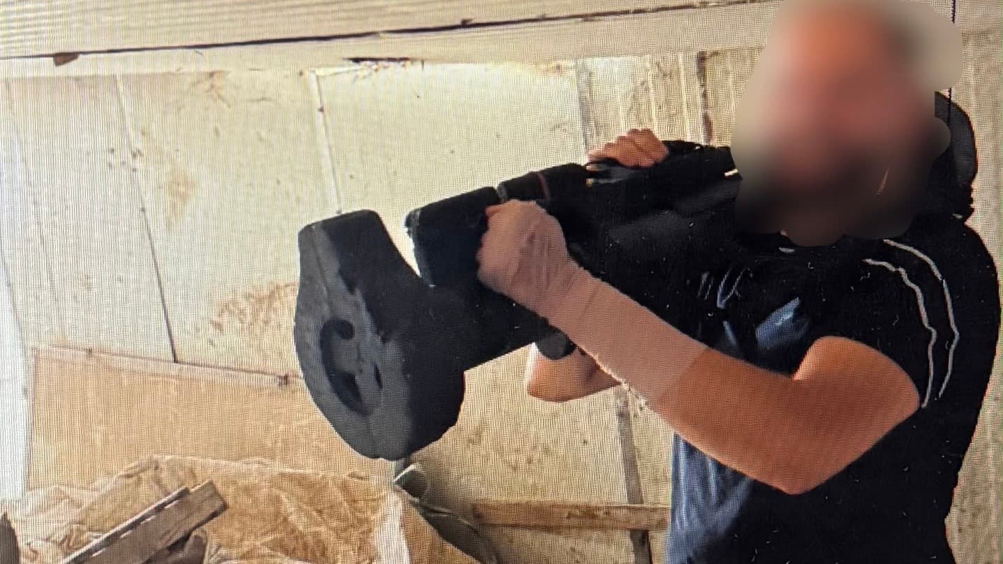 טיל מטאדור שנגנב מצה״ל אותר בגליל: שב״ח ושני ערבים משפרעם תיעדו עצמם אוחזים בו