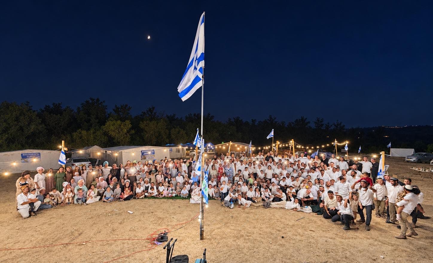 מאות ישראלים הקימו נקודת התיישבות סמוך לעזה: "הגיע הזמן לחדש את ההתיישבות בחבל"