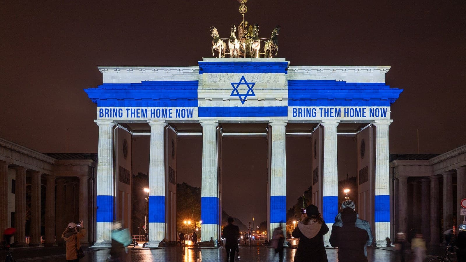 שלוש שנים לטבח: מרץ - "גרמניה עומדת בתקיפות לצד ישראל", מקרון - "לא שוכחים את השמות והפנים"